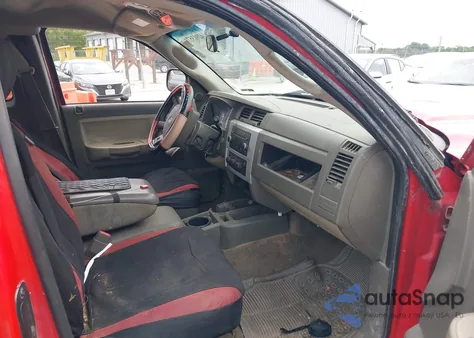 2008 Dodge Dakota Laramie z USA, uszkodzony, nr VIN 1D7HE52N58S554411